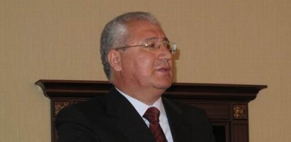 Nazir Rəşad Məcidovu işdən çıxardı