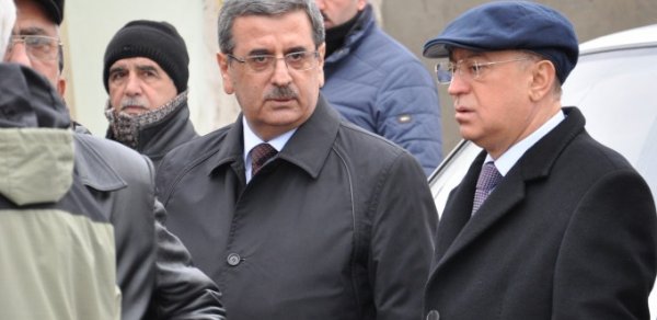 Kəmaləddin Heydərov komandirin dəfn mərasimində -  FOTOLAR