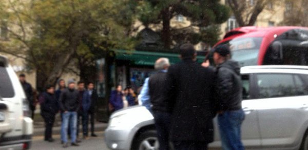 "BakuBus"ın avtobusu ciplə toqquşdu - FOTO