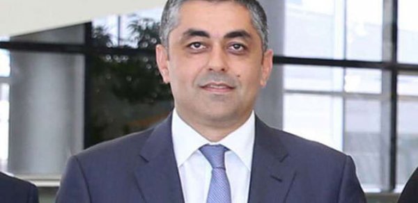 Nazir əvəzi 18 nəfəri işdən çıxardı