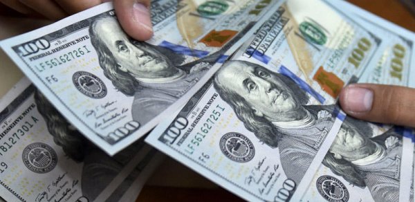 Dollarla krediti olanların aqibəti necə olacaq? -  RƏSMİ AÇIQLAMA