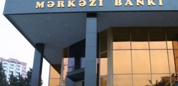 Mərkəzi Bank devalvasiyadan 3 milyard qazandı