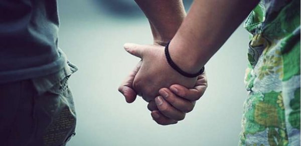 Azərbaycanda sevgilisindən ayrılan 17 yaşlı oğlan bu yola əl atdı