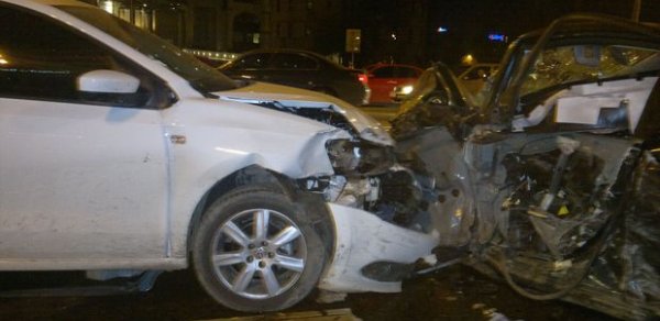 Bakıda polislər qəzaya düşdü: Ölən və yaralanan var