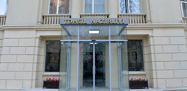 Nazirlikdən təhsil haqqını dollarla istəyən rektorla bağlı -  AÇIQLAMA 