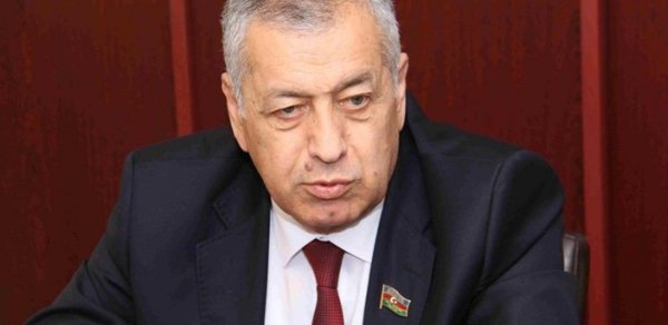 “İş adamları manatın ucuzlaşmasından istifadə edir” – Millət vəkili