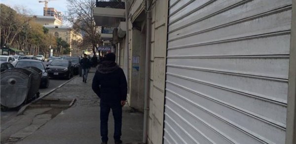 Valyutadəyişmə məntəqələri ləğv olundu: 6 min iş yeri bağlandı -  FOTOLAR 