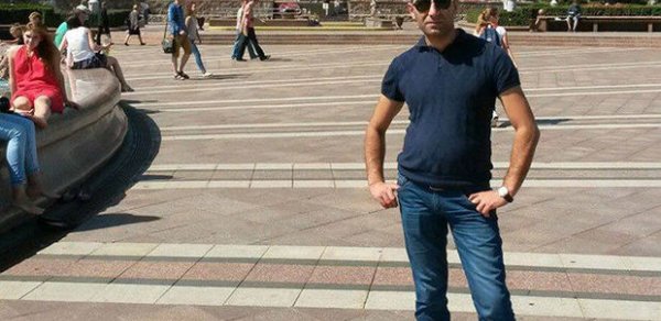 Gəncədə dövlət qulluqçusu borca görə özünü asdı