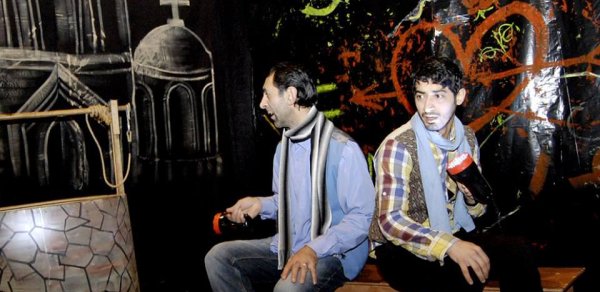 Azərbaycanda aktyor özünü teatrın tualetində asdı