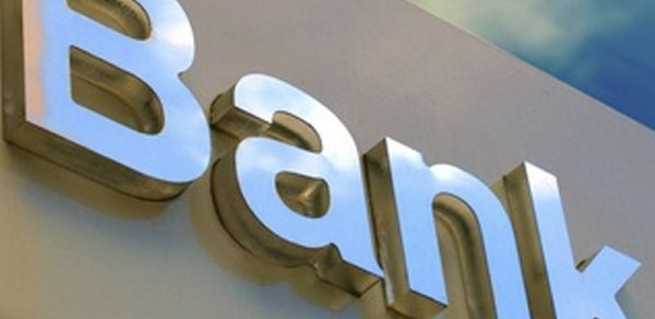 Daha iki bank bağlandı