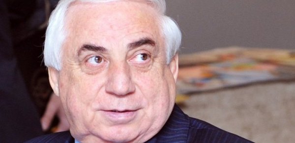 “İcra başçıları sahibkara deməlidir ki, qardaş, başına dönüm, qurban olum” – Hadı Rəcəbli