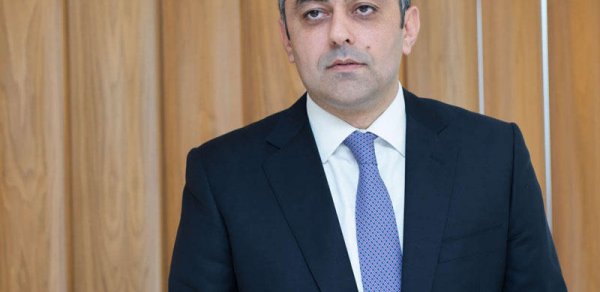 Yeni nazirdən yeni təyinat