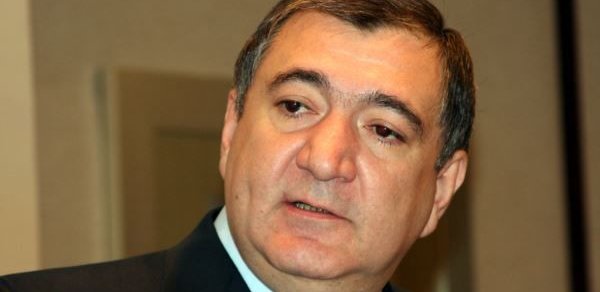 Vergilər nazirinə daha iki müşavir təyin edildi