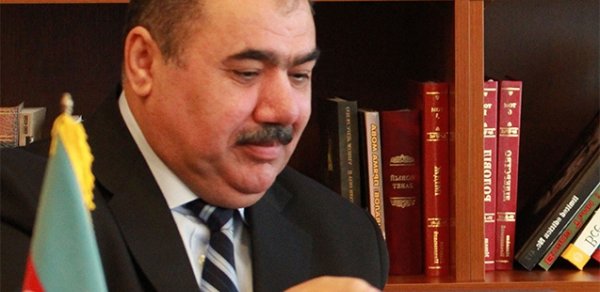 Arif Alışanov şairə yüksək vəzifə verdi