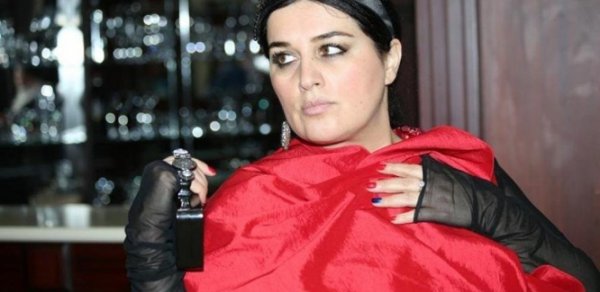 Elza Seyidcahan İlhamə Quliyevanın ölümünə şeir həsr elədi