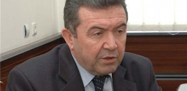 Misir Mərdanovun adı - Diplom qalmaqalında