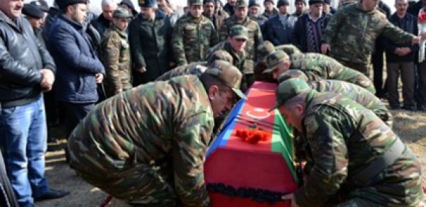 Şəhidlərin sığorta pulu niyə verilmir? – Dövlət qurumlarının ötür-ötür oyunu