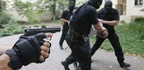Qaçaqmalçılıq edən icra başçısının köməkçisi və idarə rəisi tutuldu –  GORANBOYDA ŞOK ƏMƏLİYYAT 