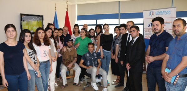 “Peşəkar jurnalist” Virtual Təlim Mərkəzi TRT, “Trend” və “Anadolu”da görüş keçirdi