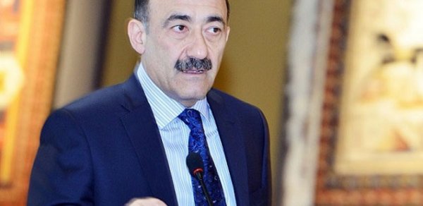 Nazir hotellərdə tələb olunan nikah kağızından danışdı - Video