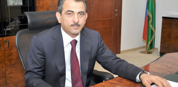“Azərsu” fəhlələrin maaşını kəsdi:  Şikayət edəni işdən qovurlar