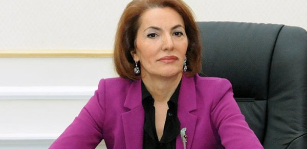 Sona Vəliyevanın "İşığa gedən yol" romanının təqdimat mərasimi keçirilib