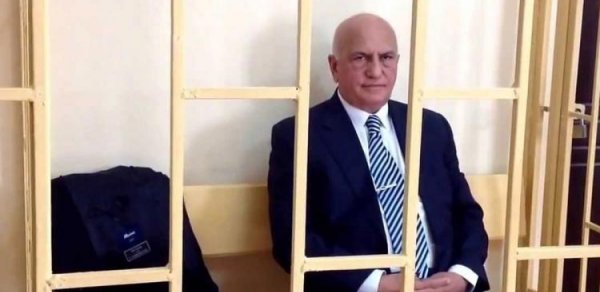 Əli İnsanov 7 il 5 gün azadlıqdan məhrum edildi