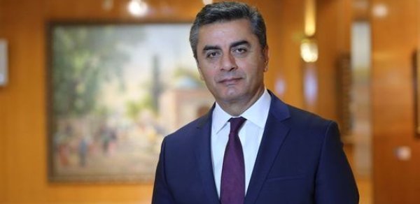 TRT rəhbəri istefa verdi