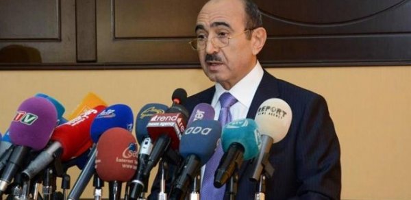 “Yaxşı ki, indi o telekanal yoxdur” - Əli Həsənov