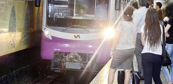 Pik saatlarında metroda qatarlar “Bakmil”ə niyə gedir?
