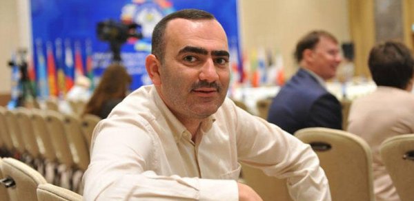 "Süfrə başında dünyasını dəyişdi"