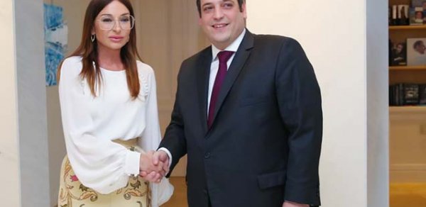 SİYASƏT