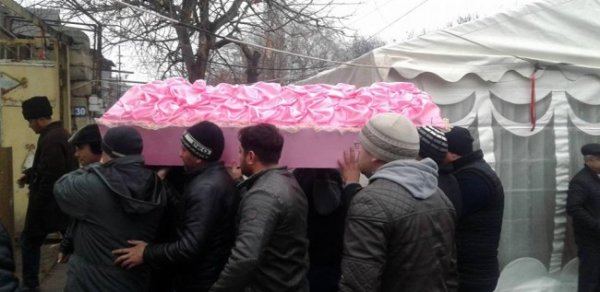 Qəzada vəfat edən jurnalist torpağa tapşırıldı