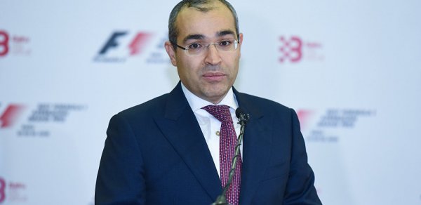 Mikayıl Cabbarov Vergilər Nazirliyinin rəhbər şəxsləri üçün "Lexus" aldı
