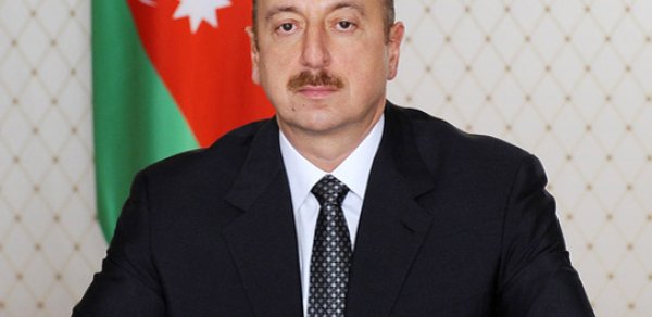 "İlham Əliyevi ideal namizəd görürəm"