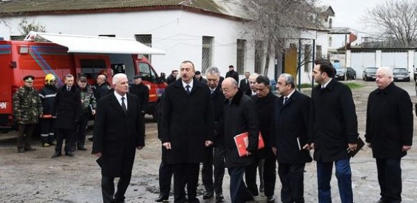 İlham Əliyev yanğın baş verən ərazidə - FOTOLAR