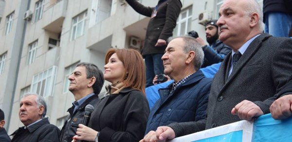 SİYASƏT