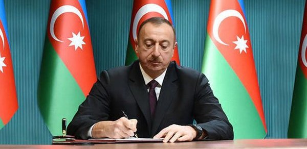 SİYASƏT