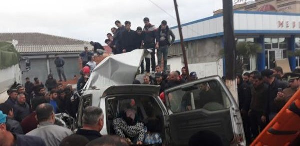 Azərbaycanda toya gedən 6 nəfər dəhşətli qəzada öldü
