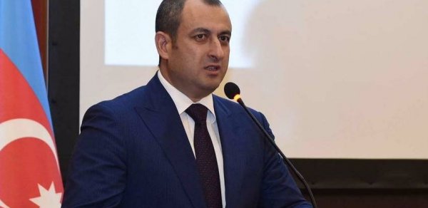 Adil Əliyev ittihamlara cavab verdi: "Bəs siz hansı pulla Avropanı gəzirsiz?"