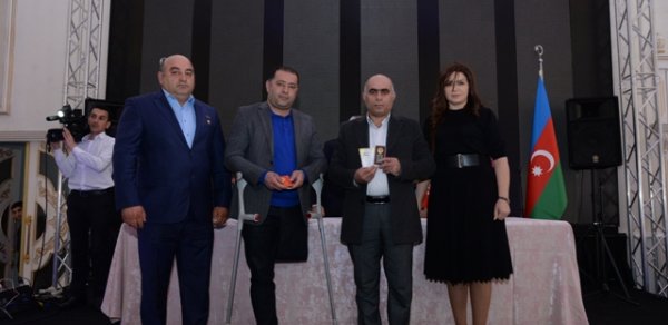 Nəsimi rayonunda 2 aprel döyüşlərinin şəhidləri ehtiramla yad edildi
