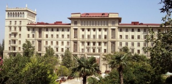 Nazirlər Kabinetinin ləğvi yenidən gündəmdə