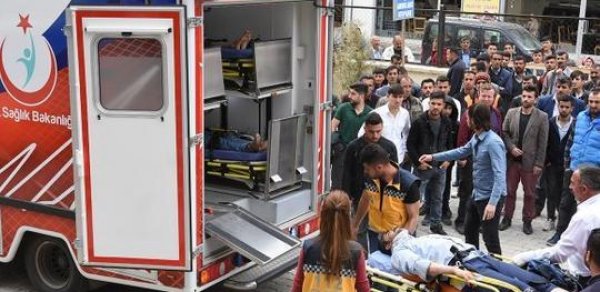 Türkiyədə ağır yol qəzası – 18 məktəbli yaralandı