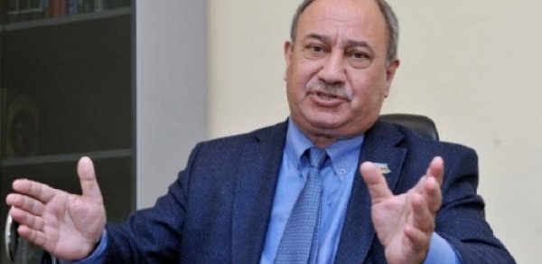 Araz Əlizadə onu qadın hesab edən müşahidəçidən danışdı:"Düşünmürəm ki, o, Araz adını Arzu kimi oxusun"