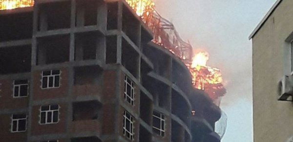 FHN Bakıda tikilən yaşayış binasındakı yanğınla bağlı məlumat yayıb