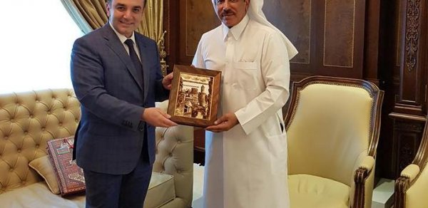 Rəşad İsmayılov Qətərin nəqliyyat və rabitə naziri ilə görüşüb