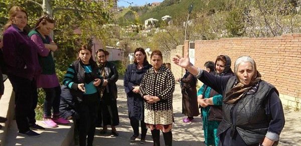 Bayıl yamacında köçürülən sakinlər aksiya keçirdilər (FOTO/VİDEO)