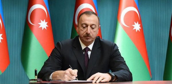SİYASƏT