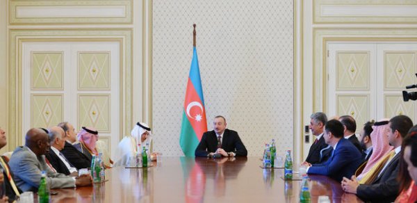 Prezident gənclər və idman nazirlərini qəbul etdi - FOTO