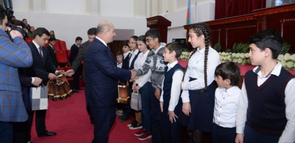 Nəsimi rayonunda “İnsanlara nur bəxş edən alim” adlı tədbir keçirildi